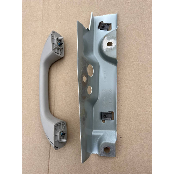Ручка салона з кріпленням (кронштейном) Renault Trafic 2000-2026 (7700835126)