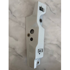 Кронштейн ручки правий Renault Trafic (2000-2026) 8200496782