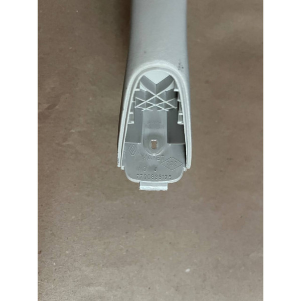 Ручка салона з кріпленням (кронштейном) Renault Trafic 2000-2026 (7700835126)