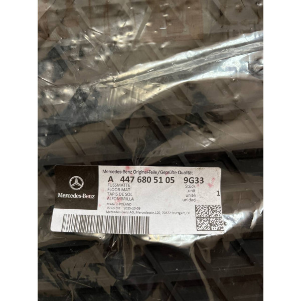 Килимки гумові mercedes-benz w447 a4476805105 9g33